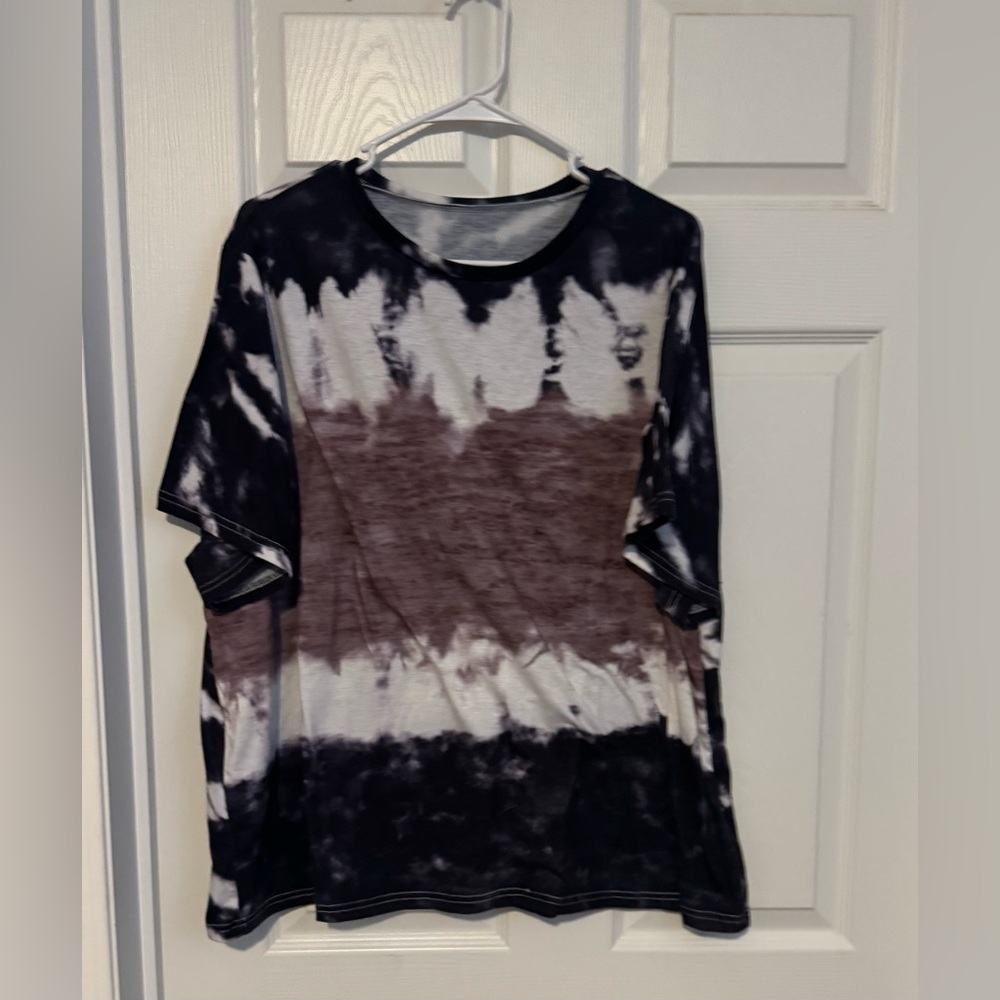 Shein curve 4xl short sleeve shirt tie dye buy 4 or more SHEIN for $5 a piece